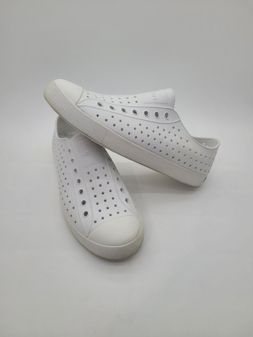 Natives Native Adult Jefferson Slip On Water Shoes White Women's 11 Men's 9